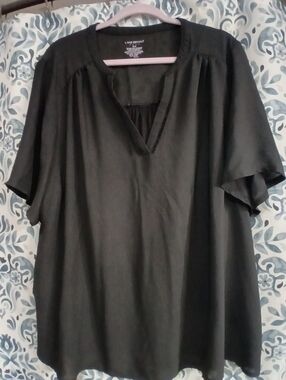 Lane Bryant Black V-Neck Flutter Sleeve Tunic